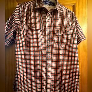 Huk men’s performance shirt size small